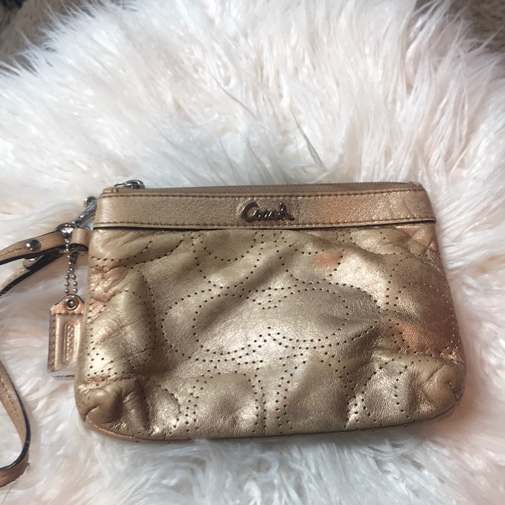 COACH, Wristlet